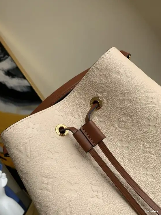 Repladies NEONOE VUITTON LOUIS MM 0513